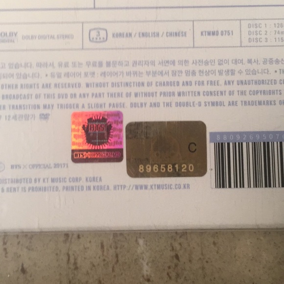 2016 BTS LIVE ON STAGE EPILOGUE WITH PHOTOCARD - Picture 5 of 16